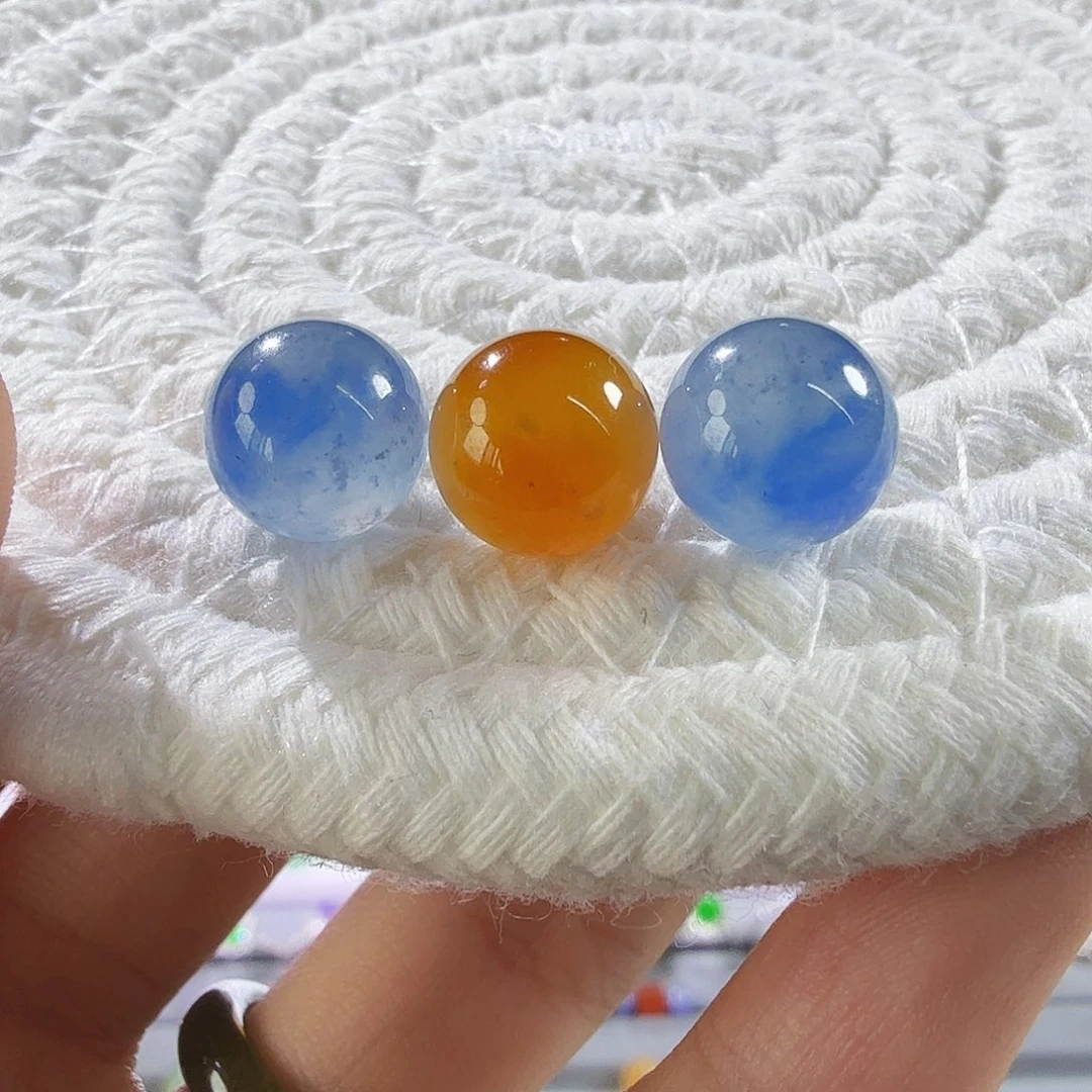 翡翠未镶嵌颈饰卡10+