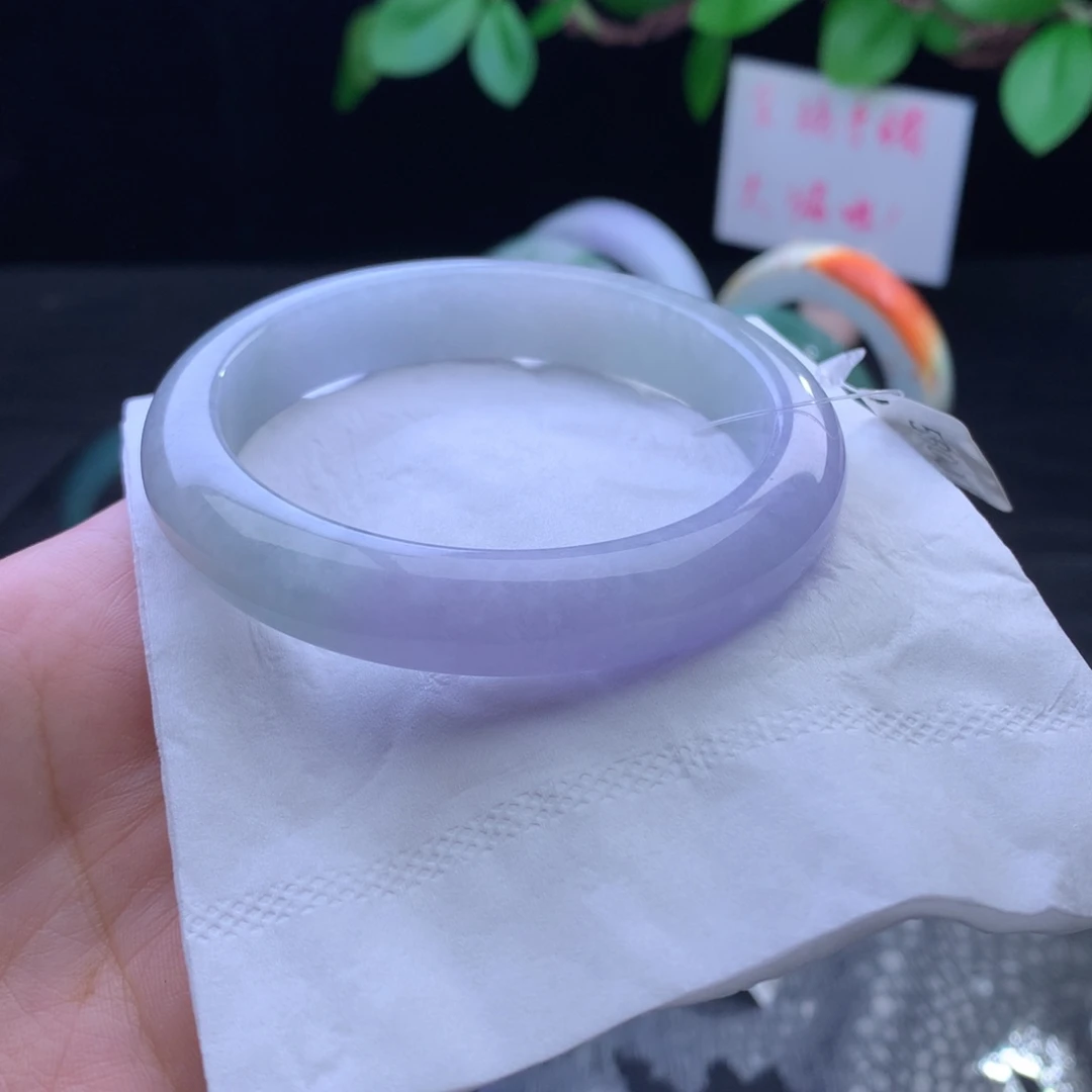 定制翡翠未镶嵌手镯