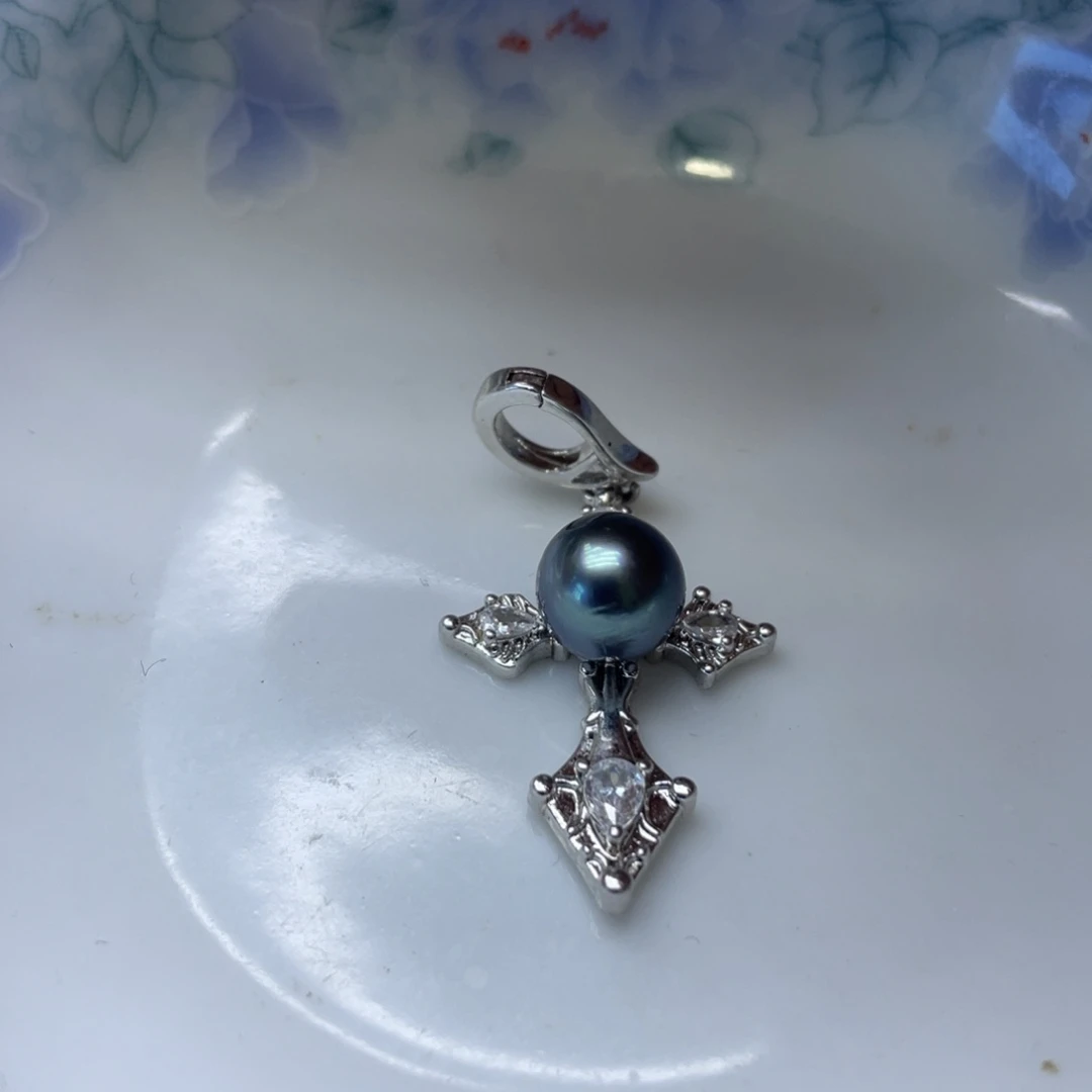 颈饰未镶嵌海水珍珠