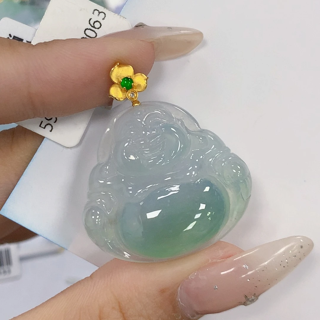 颈饰18K金镶嵌翡翠