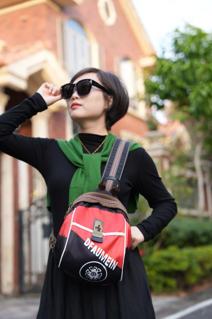 【防盗小双肩】新款女士胸包休闲旅游多用斜挎包时尚百搭小双肩包