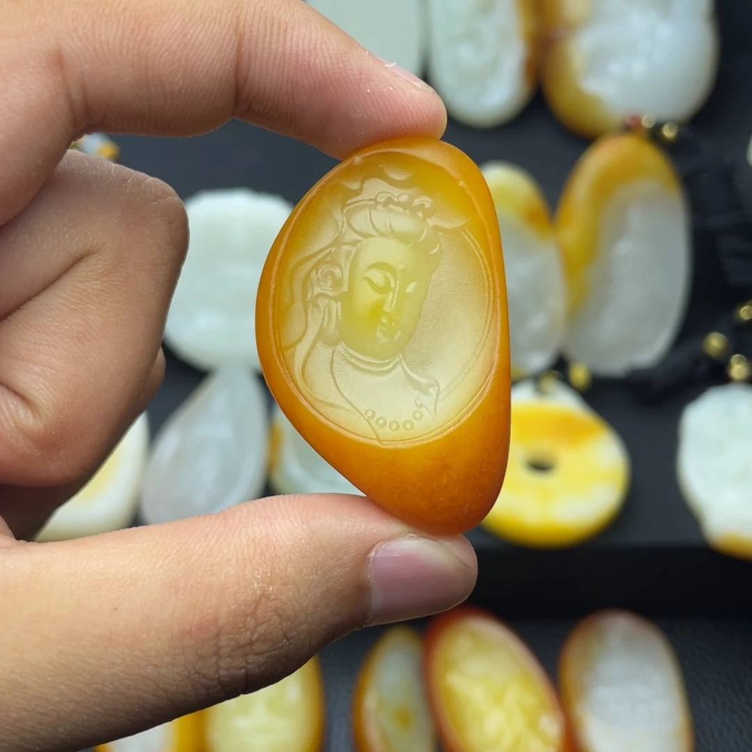摆***i未镶嵌和田玉挂件