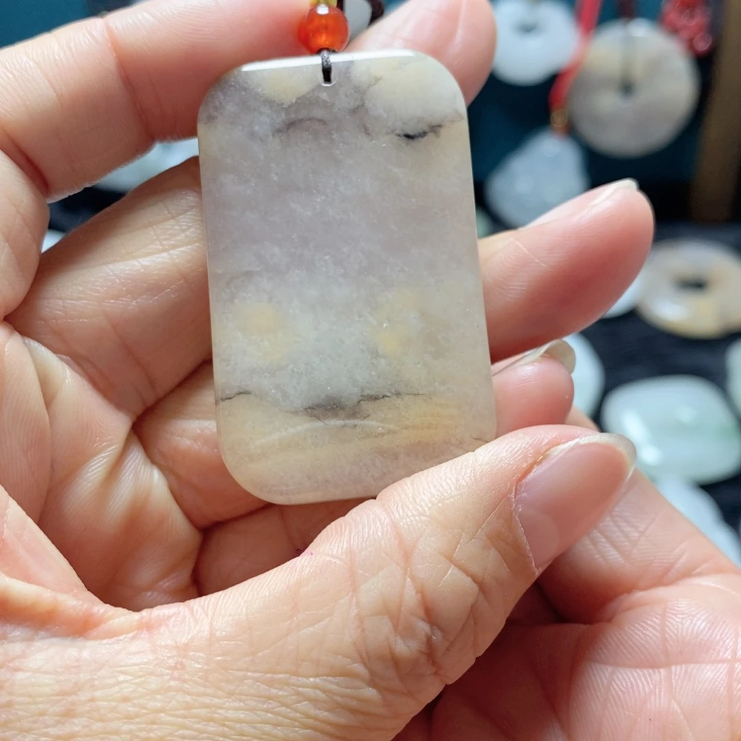 石英质玉颈饰未镶嵌