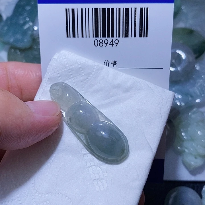翡翠未镶嵌颈饰天光墟翡翠市场现金代购