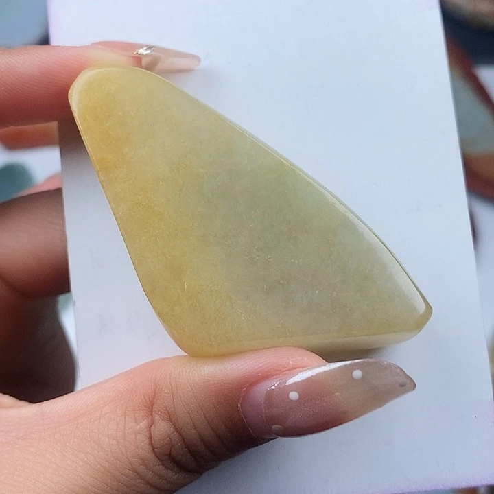翡翠未镶嵌颈饰天然