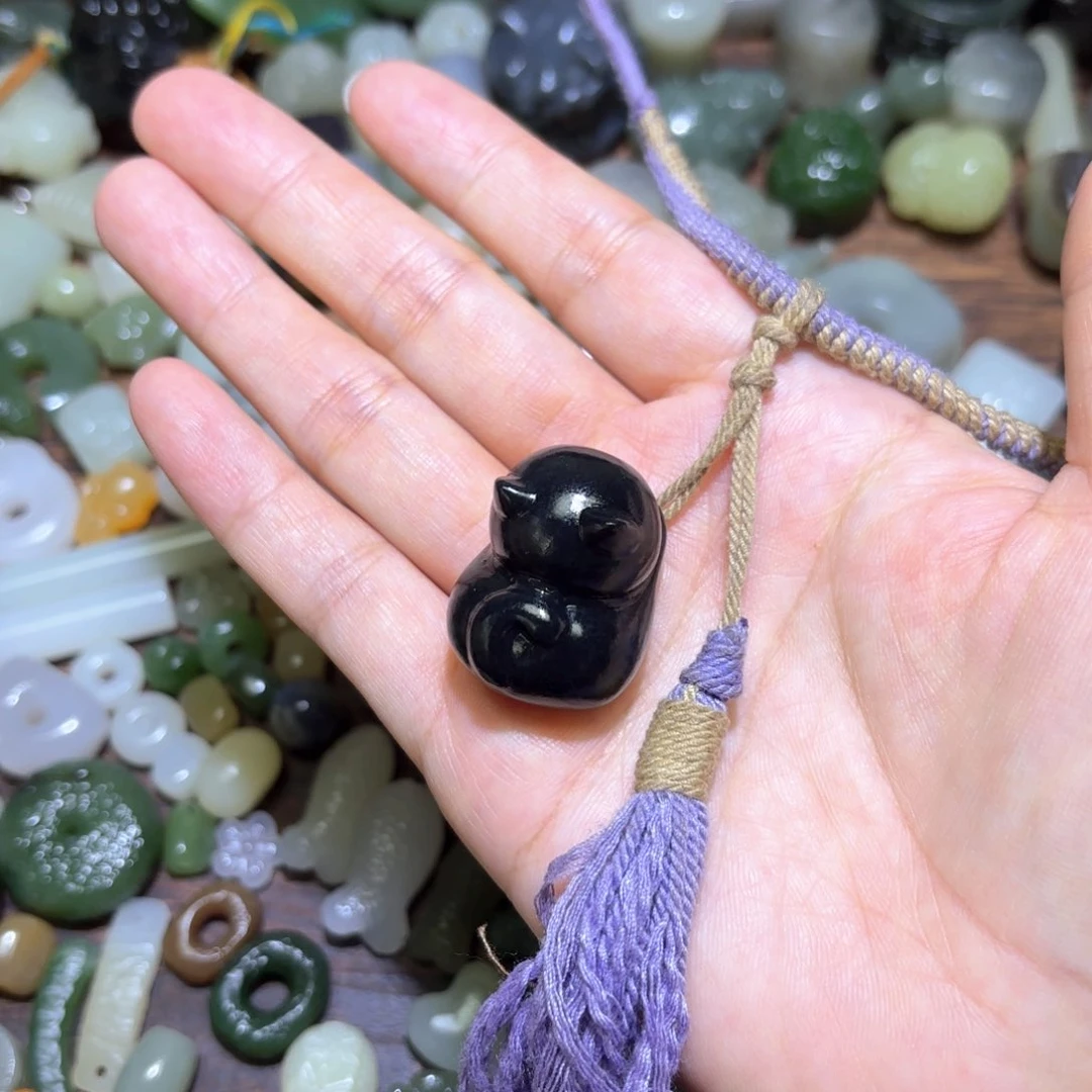 和田玉未镶嵌珠宝半成品