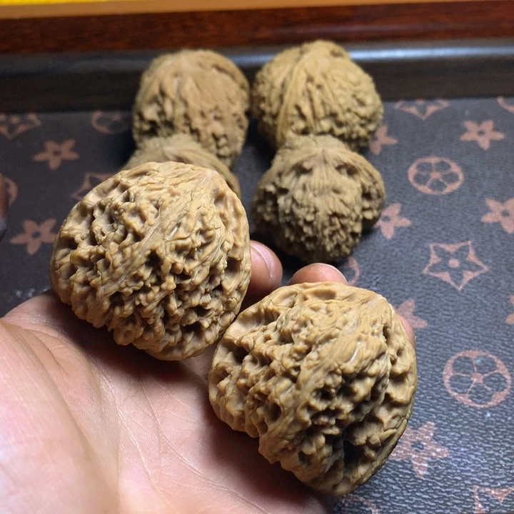 43南疆文玩核头111