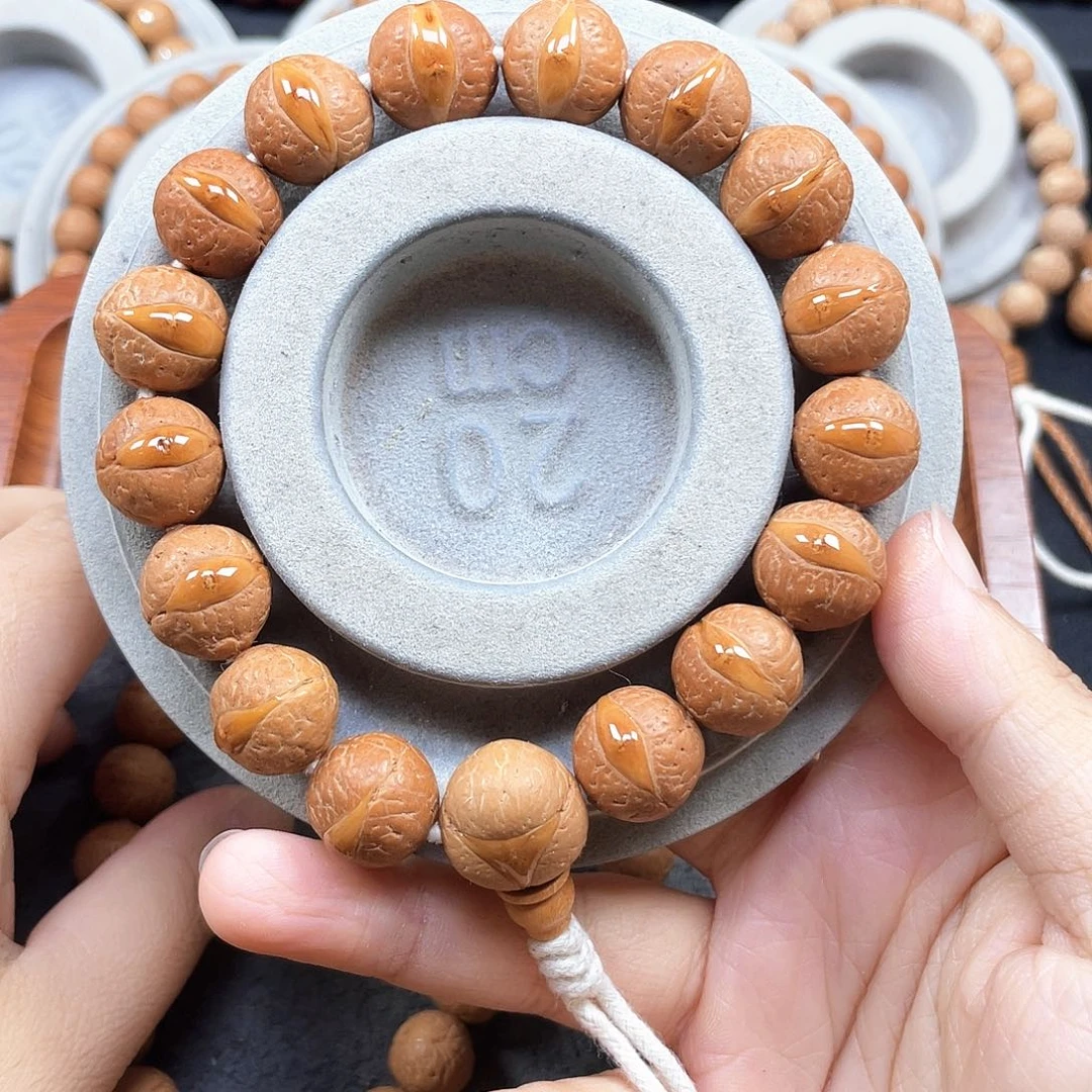 凤眼菩提手串L234-K15凤眼菩提小14+同树红皮封眼