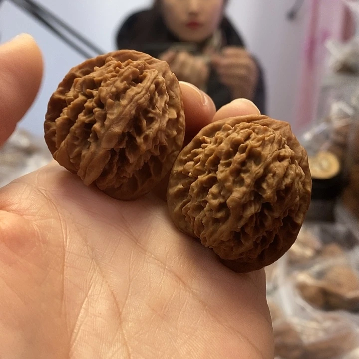 文玩核桃把件36蜡皮皇冠小众