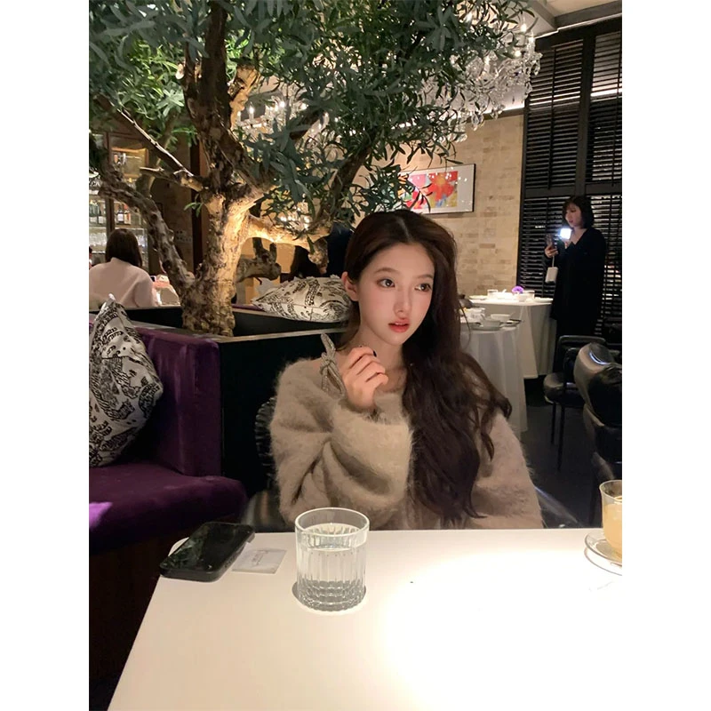 2025韩系设计感慵懒风修身显瘦百搭时尚网红穿搭高级感气质上衣女