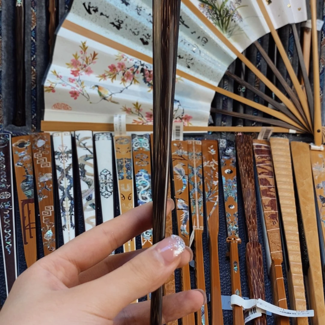 顾***室扇子纯手工制作工艺