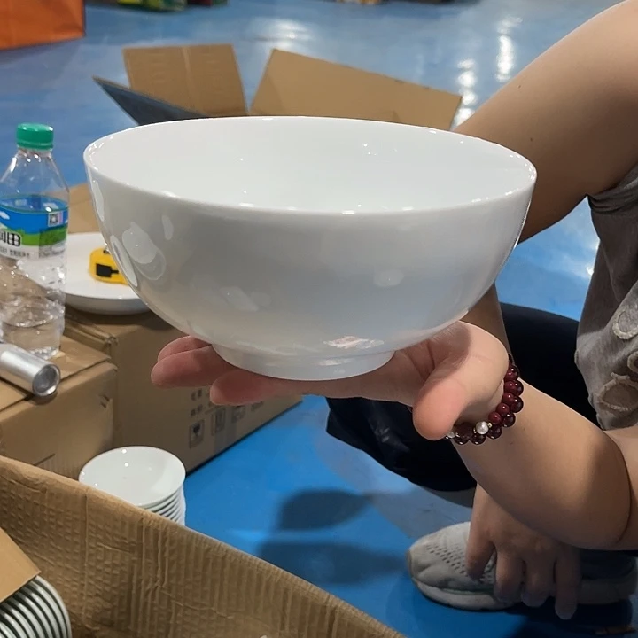 瓷片高白泥七英寸罗汉面碗两个，包邮