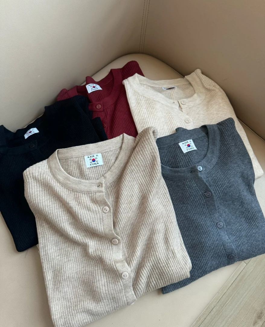 八爪娘娘-----早秋款亲肤软糯长袖外搭开衫显瘦韩标打底针织衫女