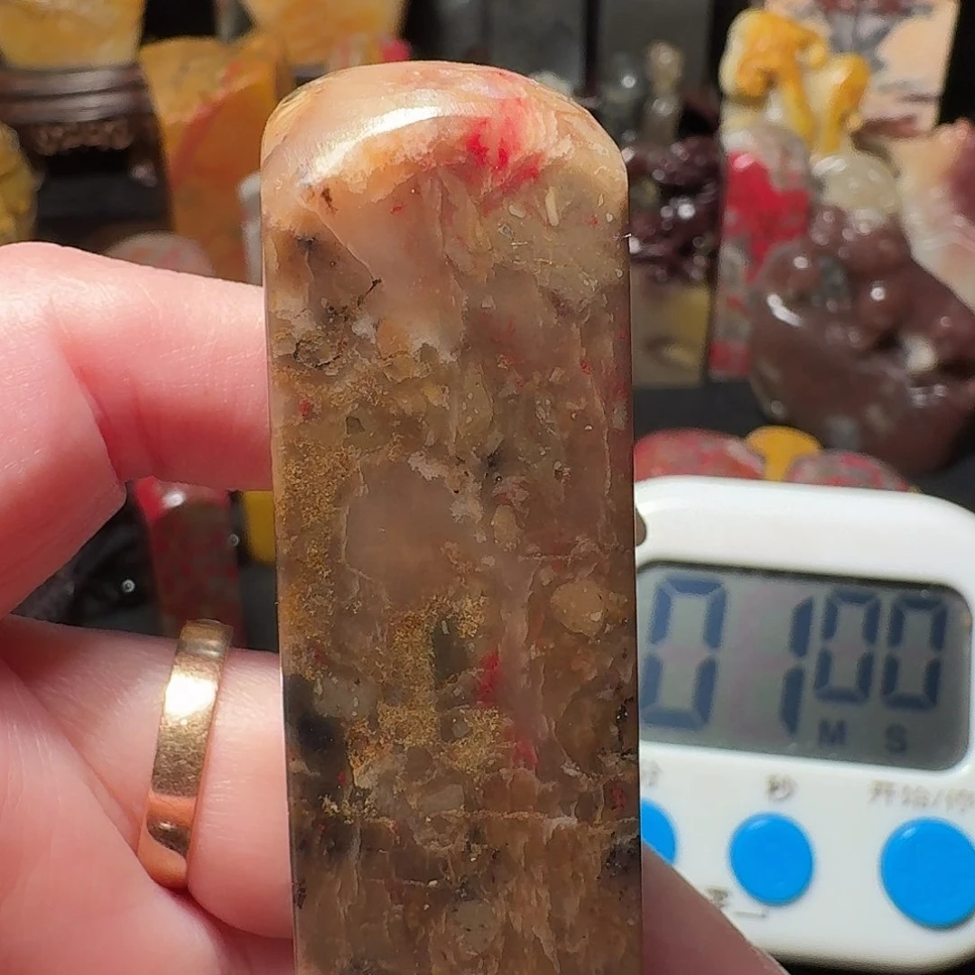 用***8昌化鸡血石昌化鸡血石
