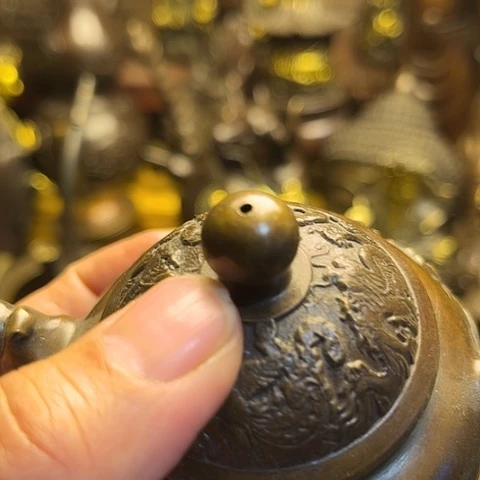 铜器摆件    点击下单