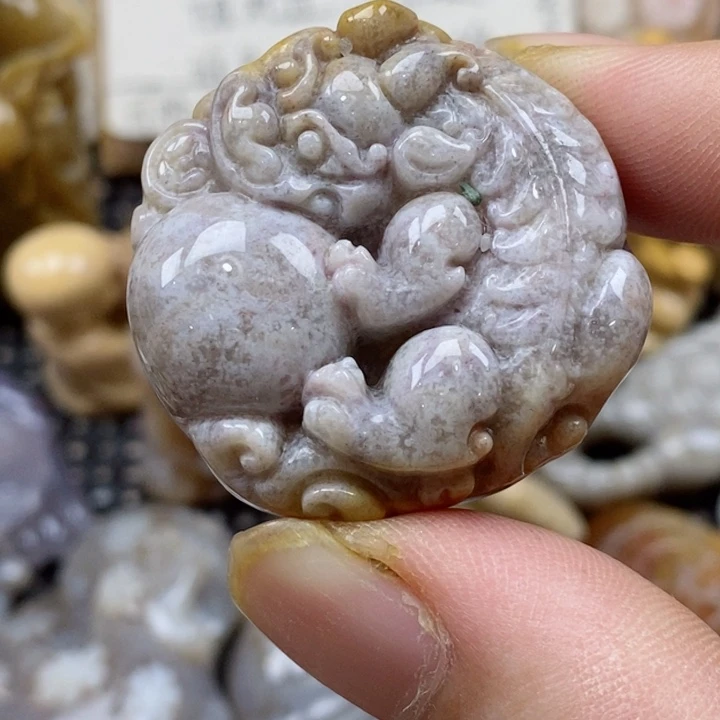 颈饰未镶嵌硅化珊瑚（珊瑚玉）小