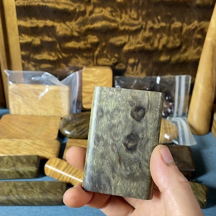 【闪购商品】Y****o金丝楠阴沉木无事牌