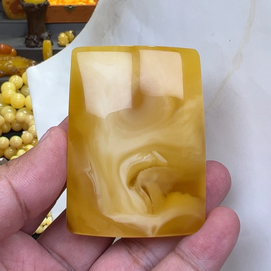 【闪购商品】未镶嵌琥珀裸石53.97克