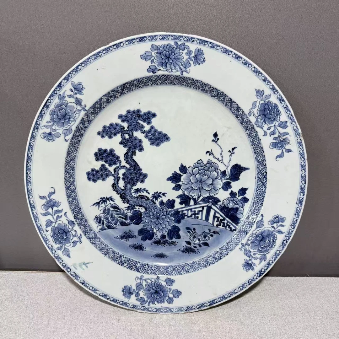 清康熙  青花花卉纹折腰赏盘（直径39.5）