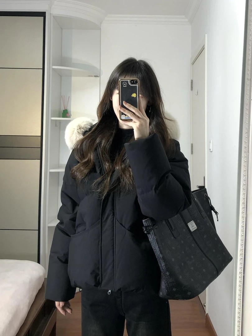 巨好看大毛领短款棉服女冬季2025新款韩系舒适保暖连帽棉衣厚外套