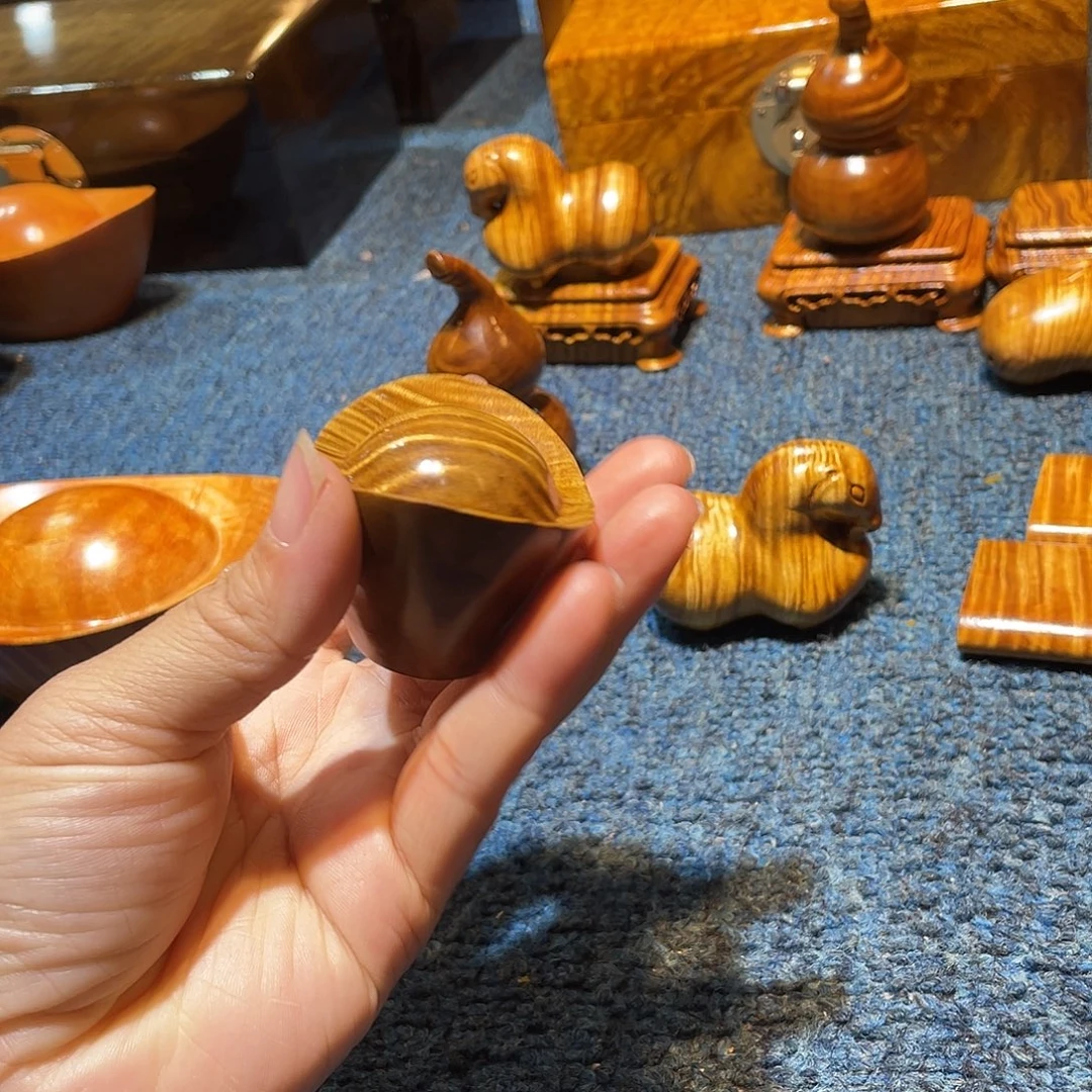 啸***哥金丝楠好看好看好好看