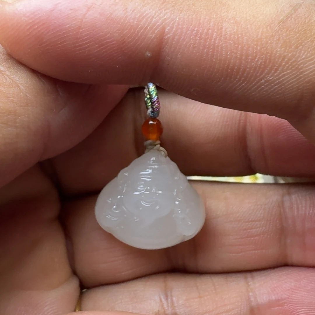和田玉耳饰未镶嵌藕粉财神