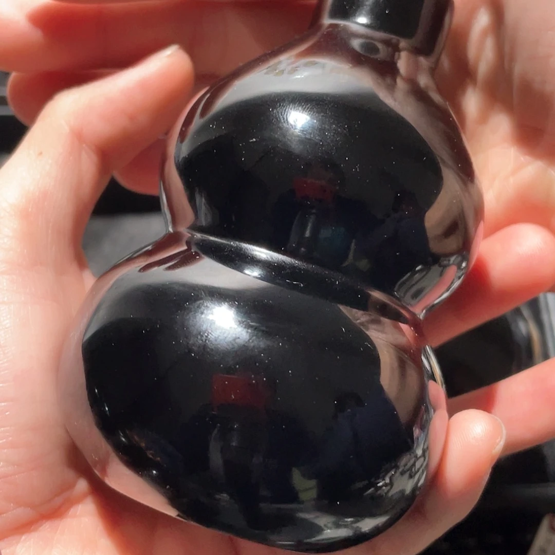 黑曜岩珠宝奇石未镶嵌村