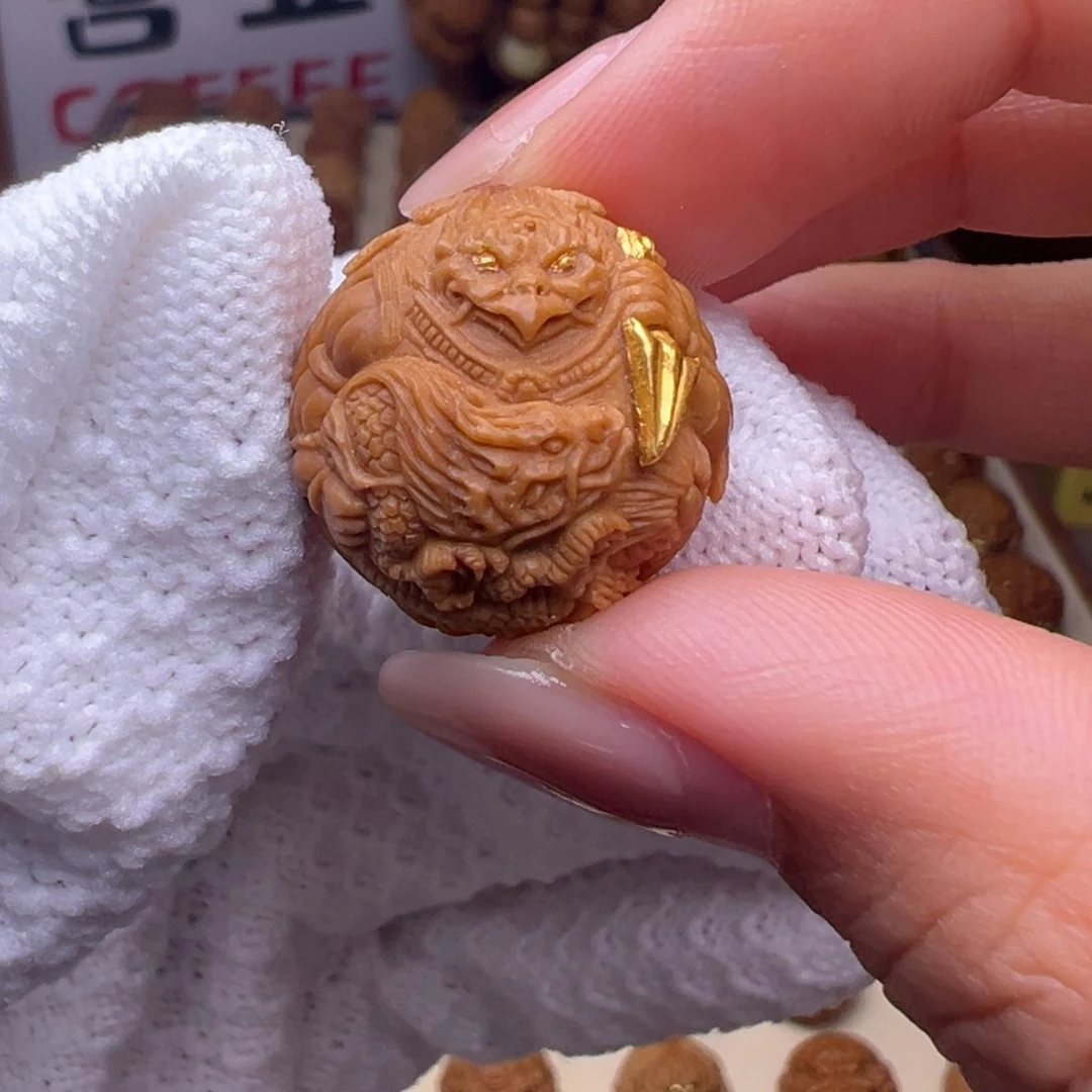 猴头核桃把件精修镶嵌金大鹏鸟全品有正常封口线