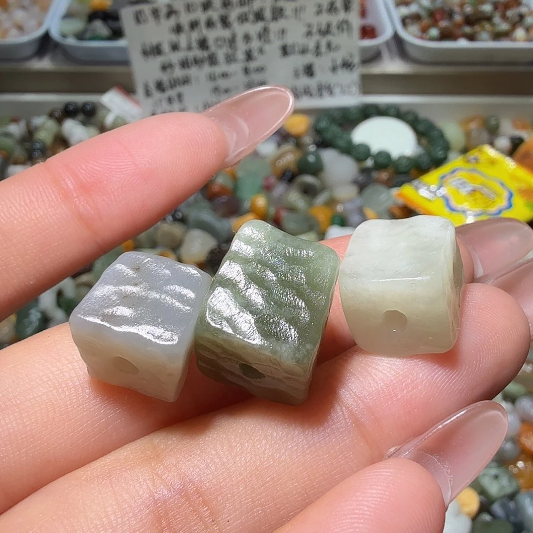 和田玉未镶嵌珠宝奇石