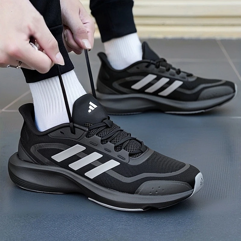 adidas阿迪达斯男鞋女鞋官方正品新款黑武士休闲运动跑步鞋JH5150