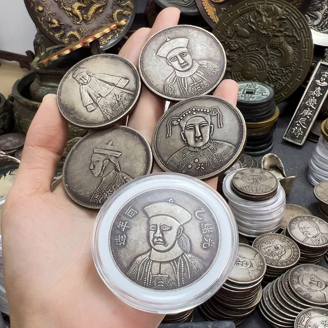 金属复古风格摆件