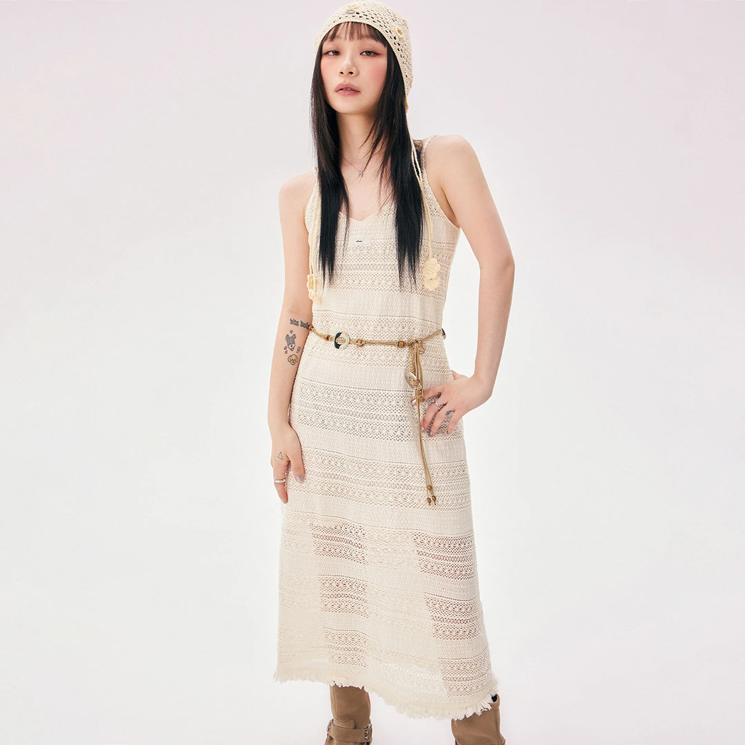 CHUU夏季女装木耳边钩花镂空设计辣妹穿搭吊带连衣裙