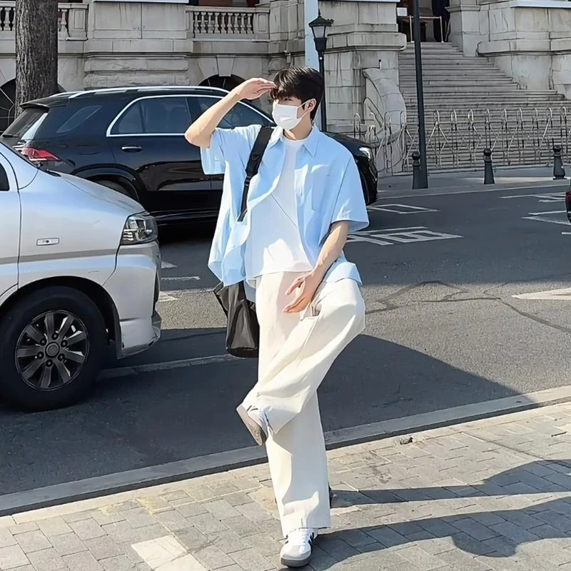 冰丝蓝色短袖衬衫男阳光潮流休闲穿搭淡蓝色海边穿搭夏季薄款外套