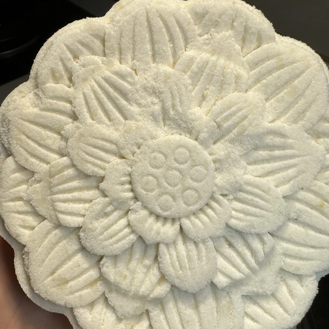 咸甜莲花米糕月糕发2块