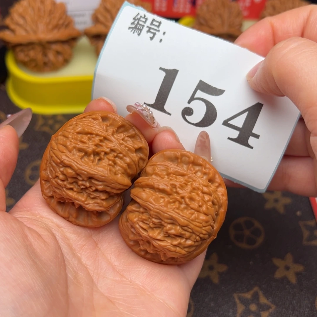 把件文玩核桃4.2白狮子154