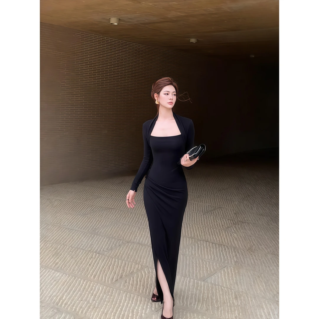 轻熟风辣妹方领纯色连衣裙女秋季新款修身显瘦设计感性感气质长裙