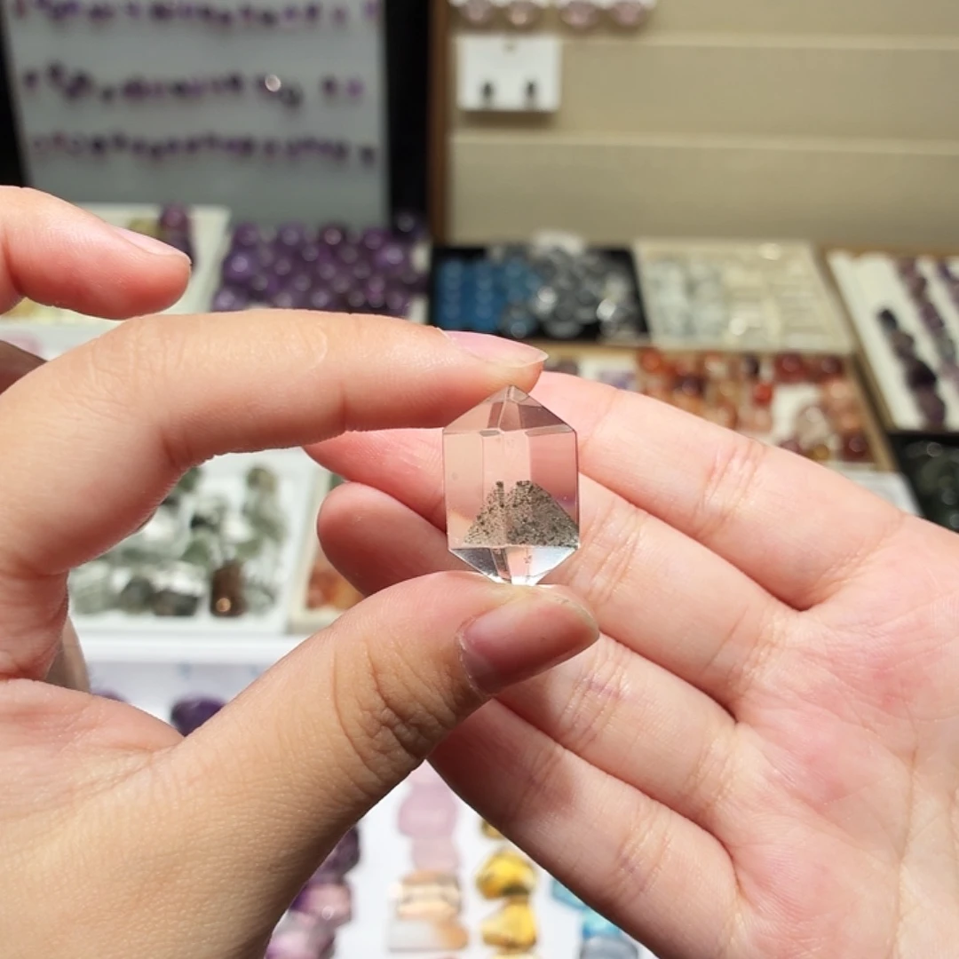 未镶嵌水晶吊坠(不含链)双尖 绿幽灵 打孔定制不退换