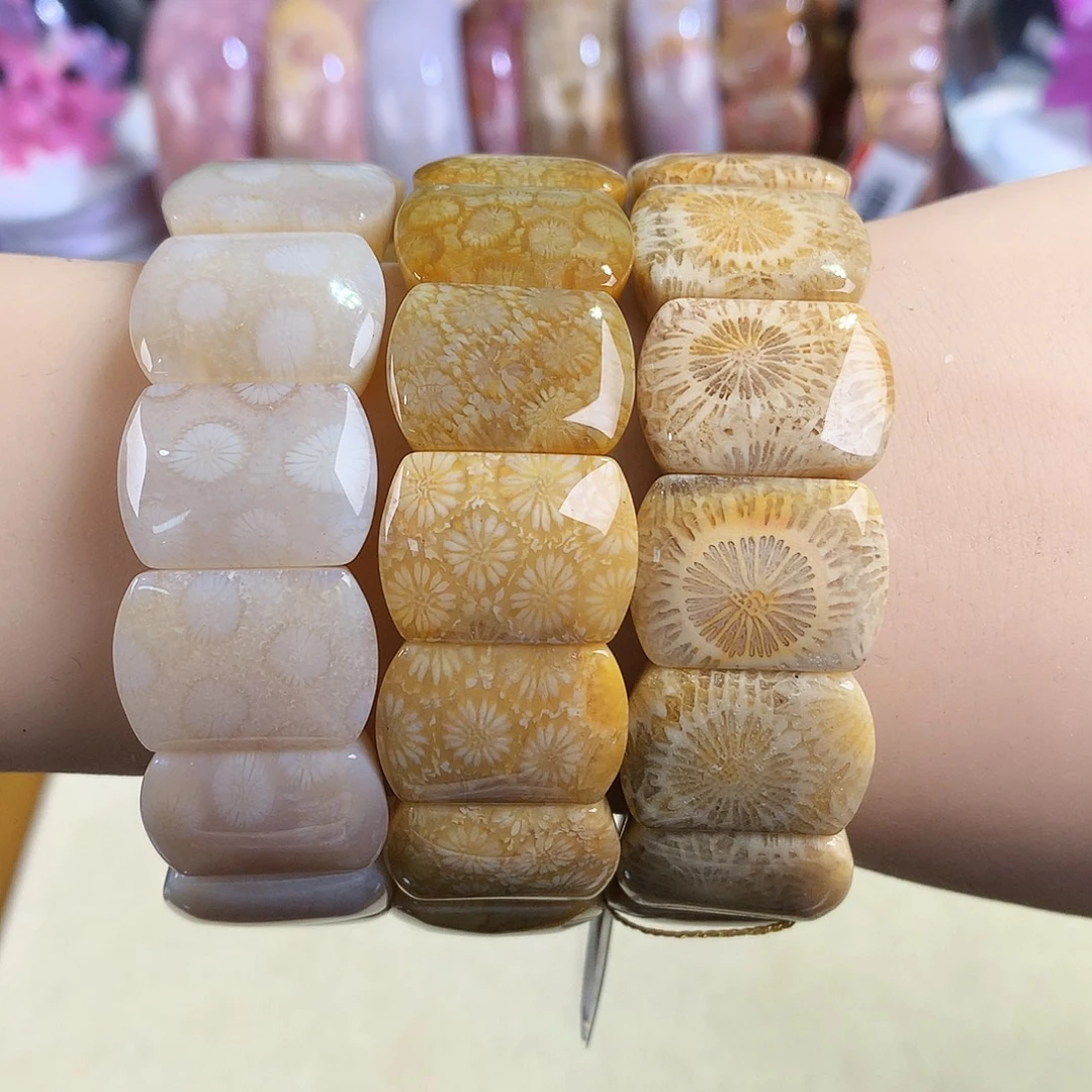 硅化珊瑚（珊瑚玉）未镶嵌吊坠(赠链)26号手排300一个