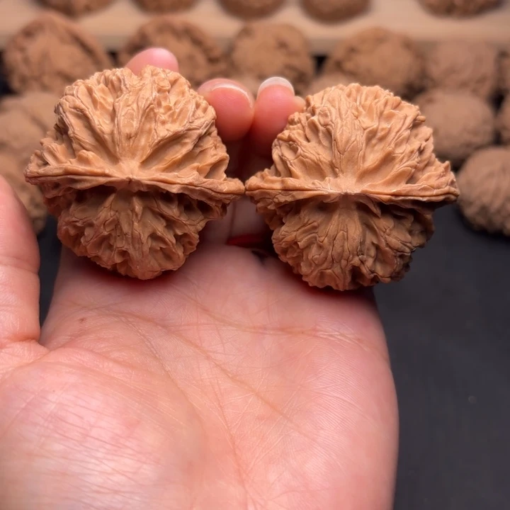 把件文玩核桃44苹果克重45.3