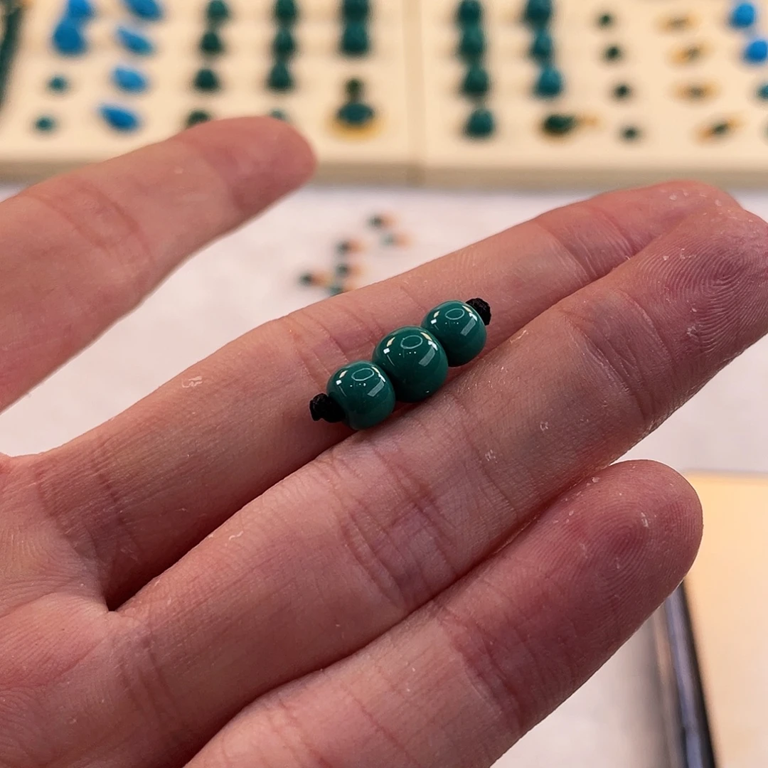 绿松石未镶嵌耳饰