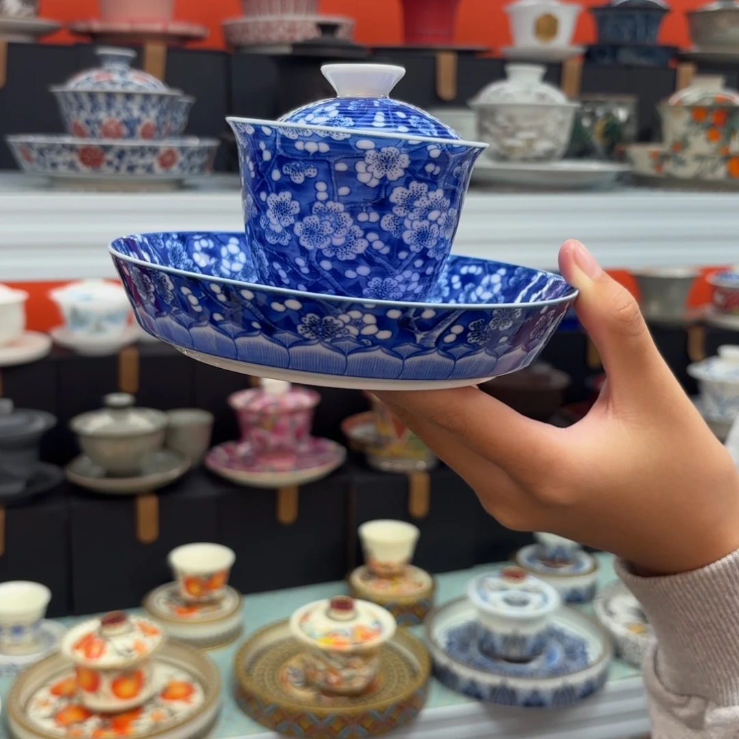 茶具是指由两块盖碗