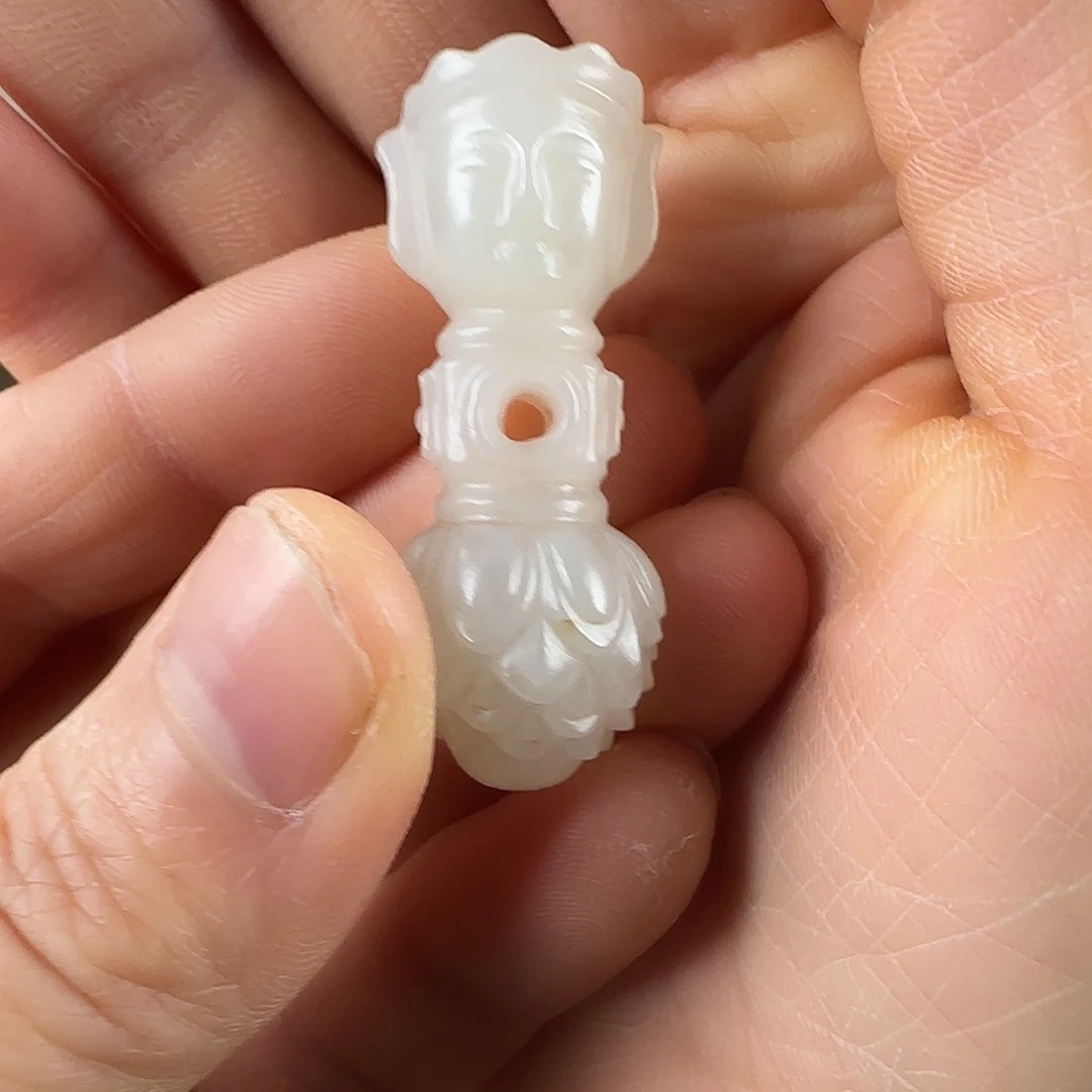 顺***水和田玉（糖玉）未镶嵌挂件
