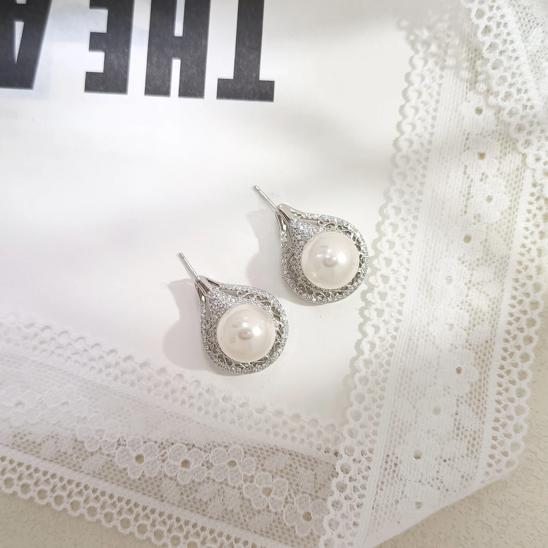 铜合金合成锆石耳饰 WHLM-000720 【南后初霜】 耳环欧美简约气质