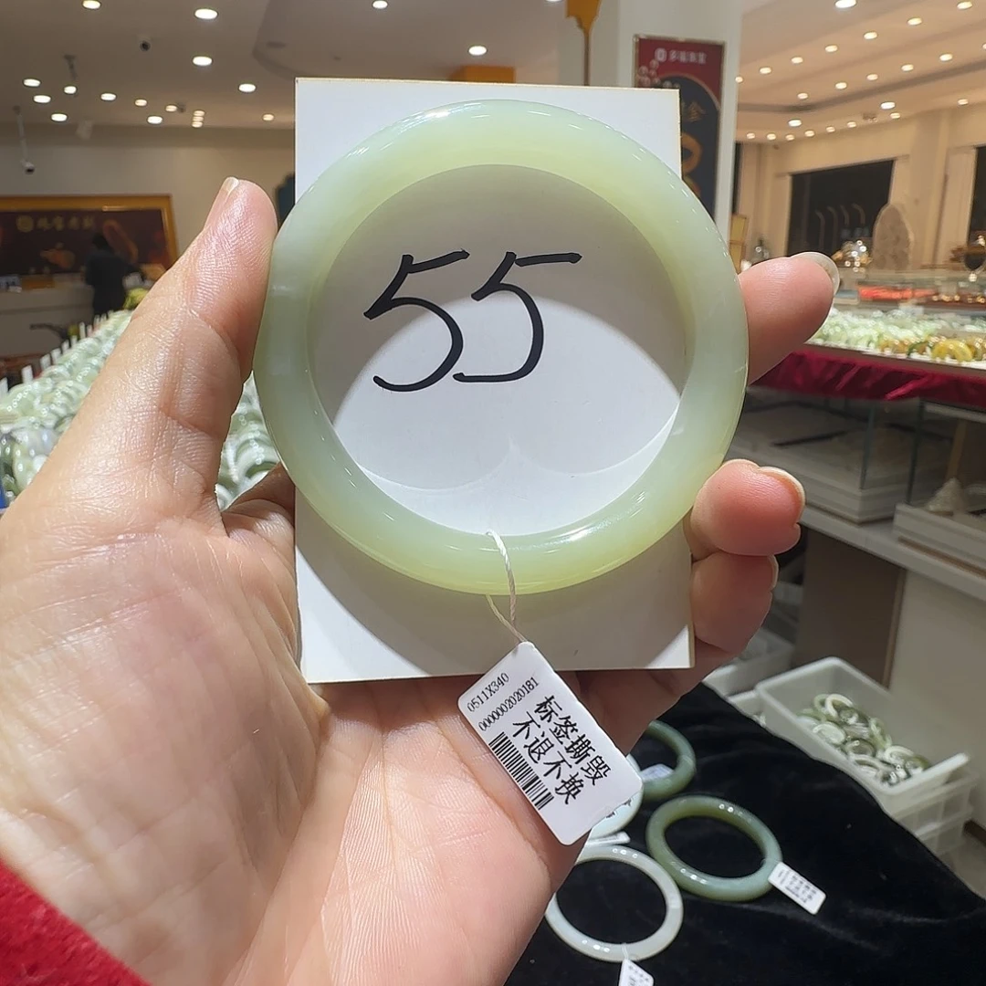 和田玉未镶嵌手镯387