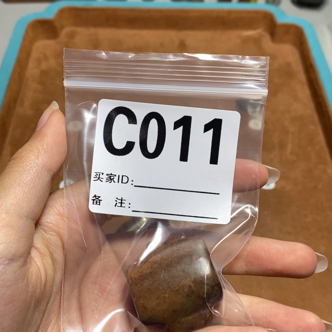 蛇纹石玉合金颈饰静*静
