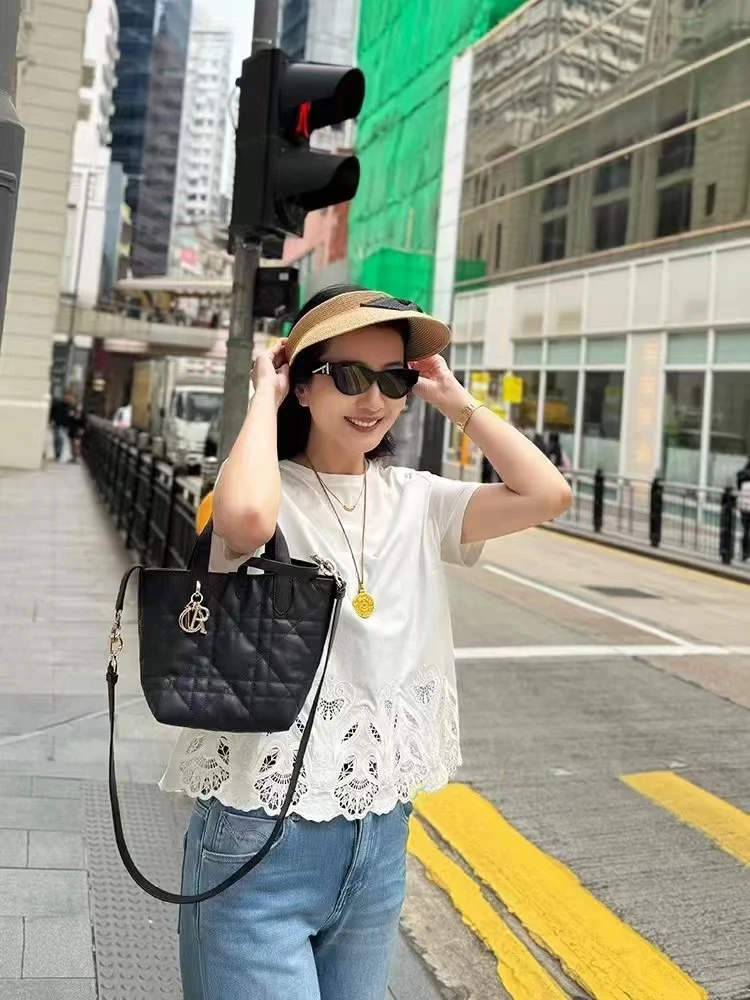 圆领镂空短袖法式夏季刺绣半袖重工女士T恤减龄显瘦微宽松百搭