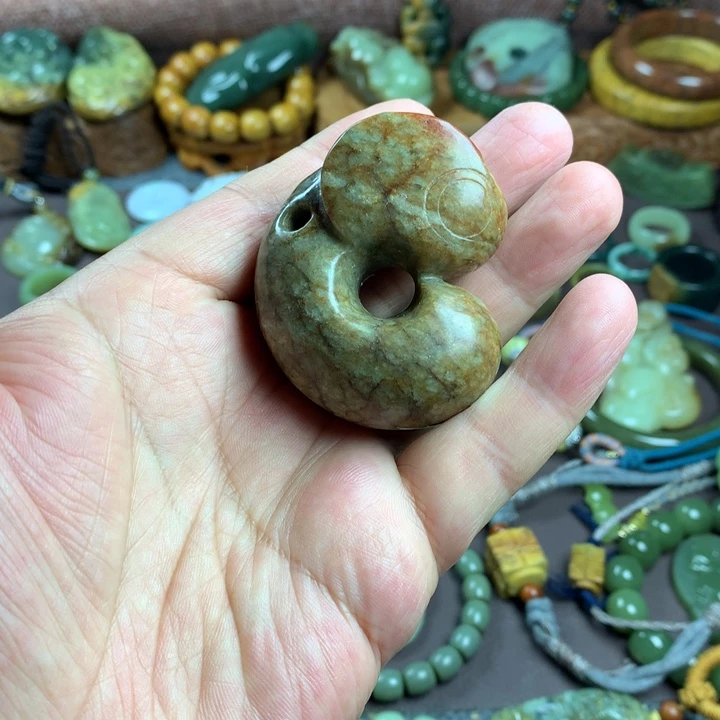 岫岩河磨玉（透闪石质玉）未镶嵌吊坠(赠链)