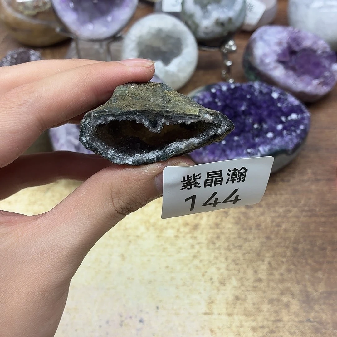 水晶未镶嵌大型摆件（非配饰）