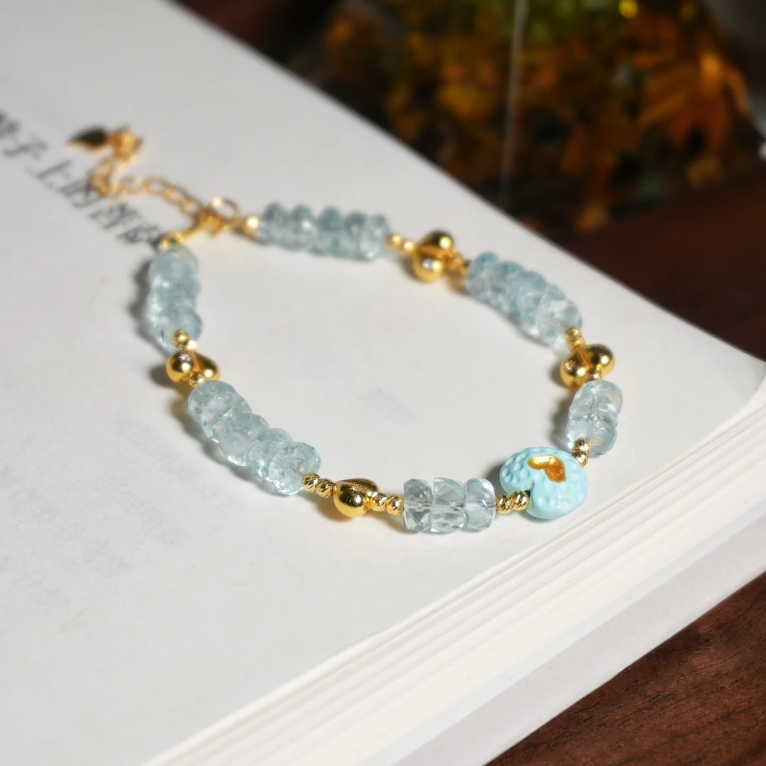 B1136 海蓝宝银S925镶嵌 海宝爱心松手链