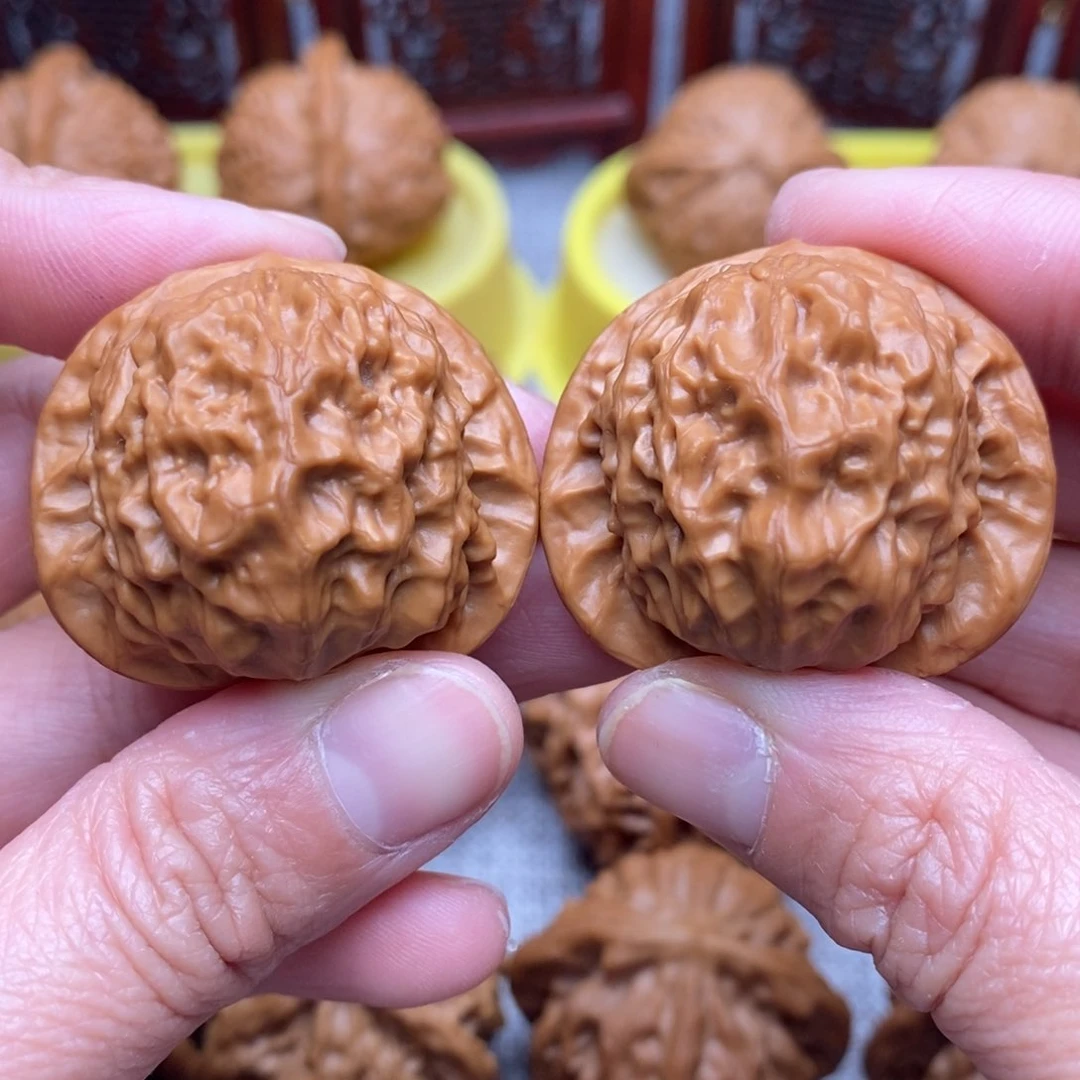 文玩核桃把件精品瓷娃娃36尺